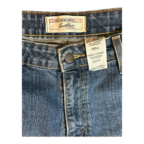 Vintage Levi’s Strauss Signature Stretch Low Rise Bootcut Jeans - Picture 3 of 8